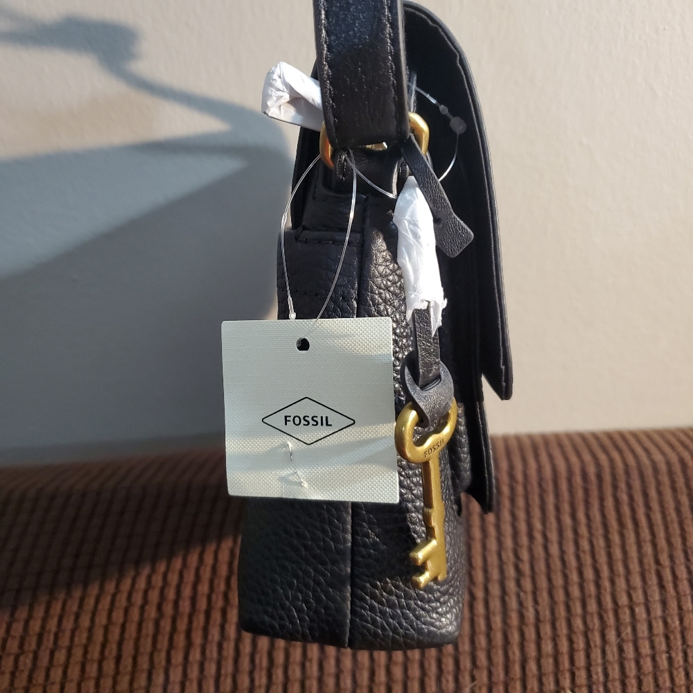 Fossil Black Kinley Crossbody Bag - Picture 8 of 11